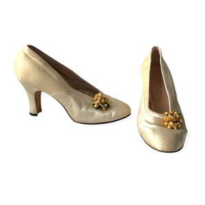 Saks Fifth Avenue 'Debutante Fashions' Ivory Satin Heels – Circa‎ 1950s, 5C